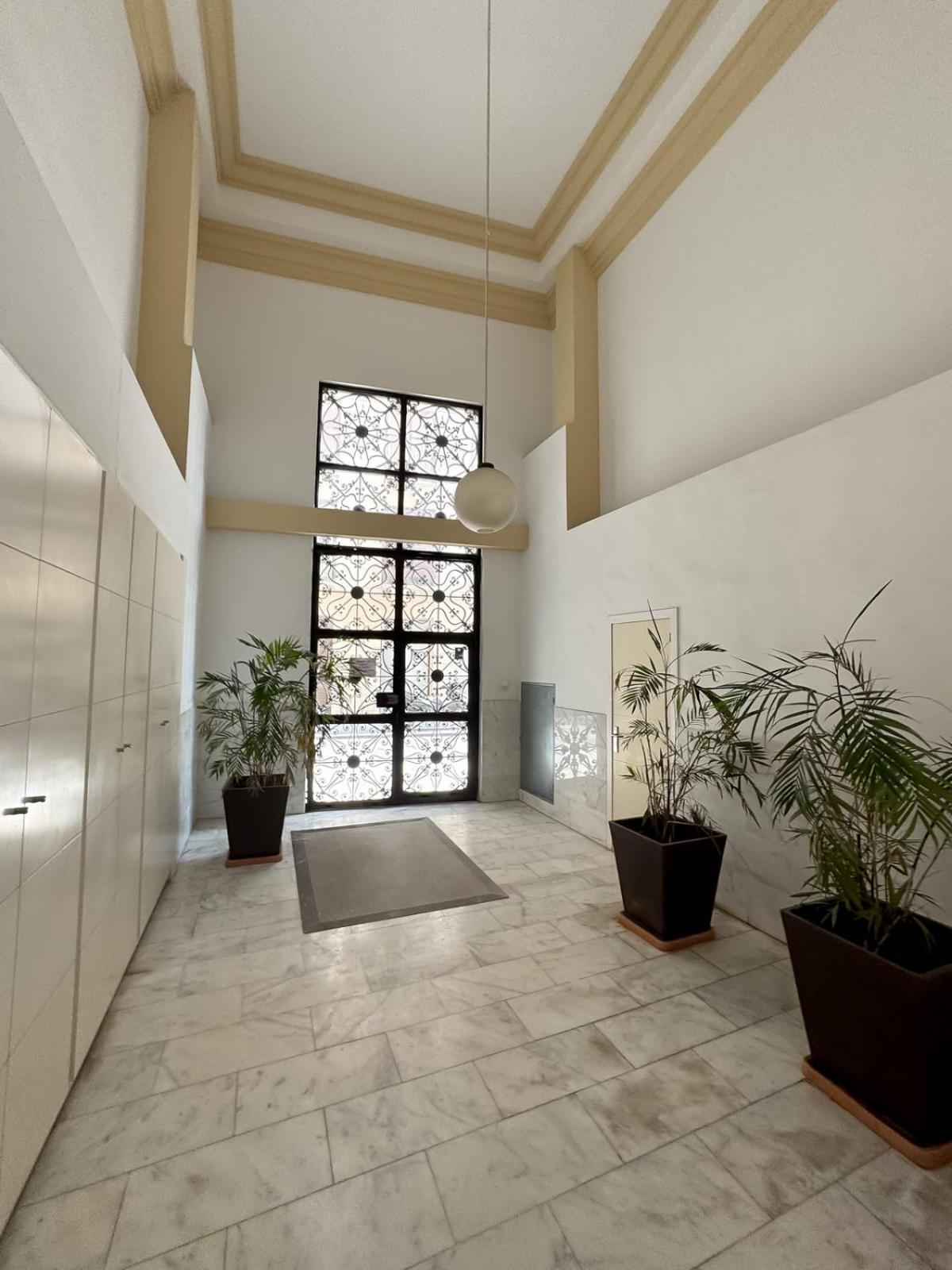 Nest Silence Apartment Valencia Luaran gambar
